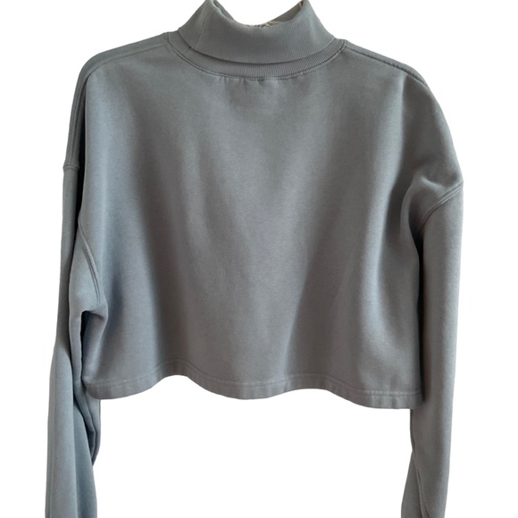 Divided By H&M Cropped Sweatshirt. High Neck, Size Large - Picture 2 of 4